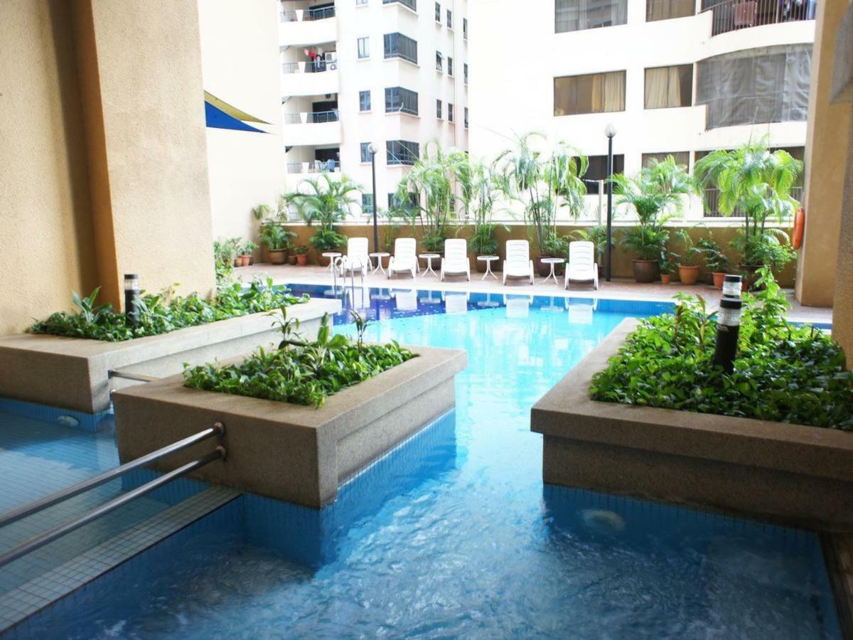 Hauzz Seri Bukit Ceylon Residence Куала Лумпур Екстериор снимка